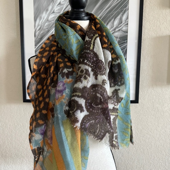 SAACHI Accessories - SAACHI Wool Silk Scarf Wrap Shawl  Floral Paisley Print